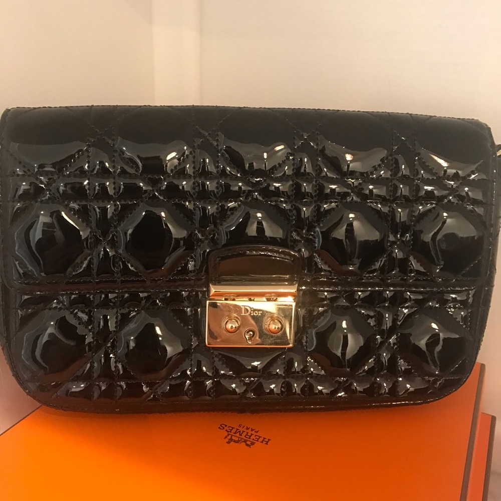 Dior Wallet on chain